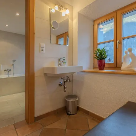 Ban Broesign Tatil Evi Umhausen