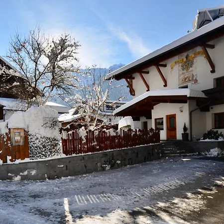 Semesterbostad Ban Broesign Umhausen